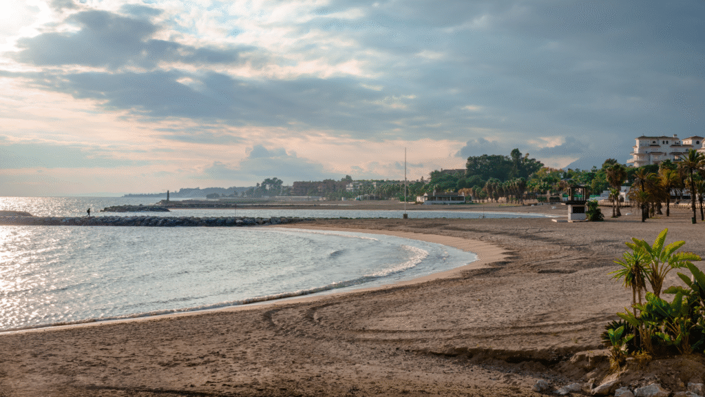 Sunrise view of the coastline near Nueva Andalucía, Marbella – beachfront real estate investment area in Costa del Sol – Quintessentia Property Advisors
