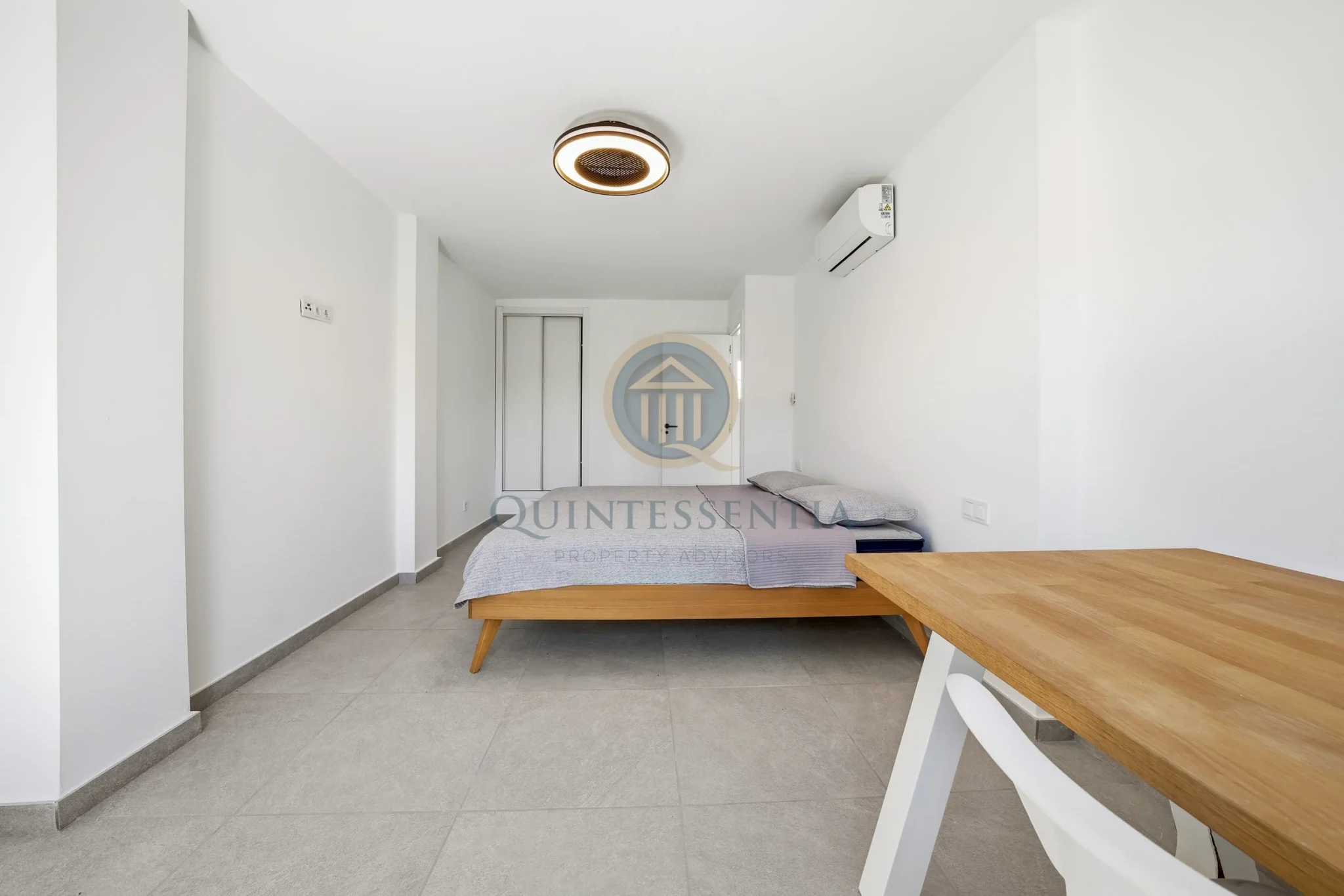 Elviria Double Pentahouse logo-22