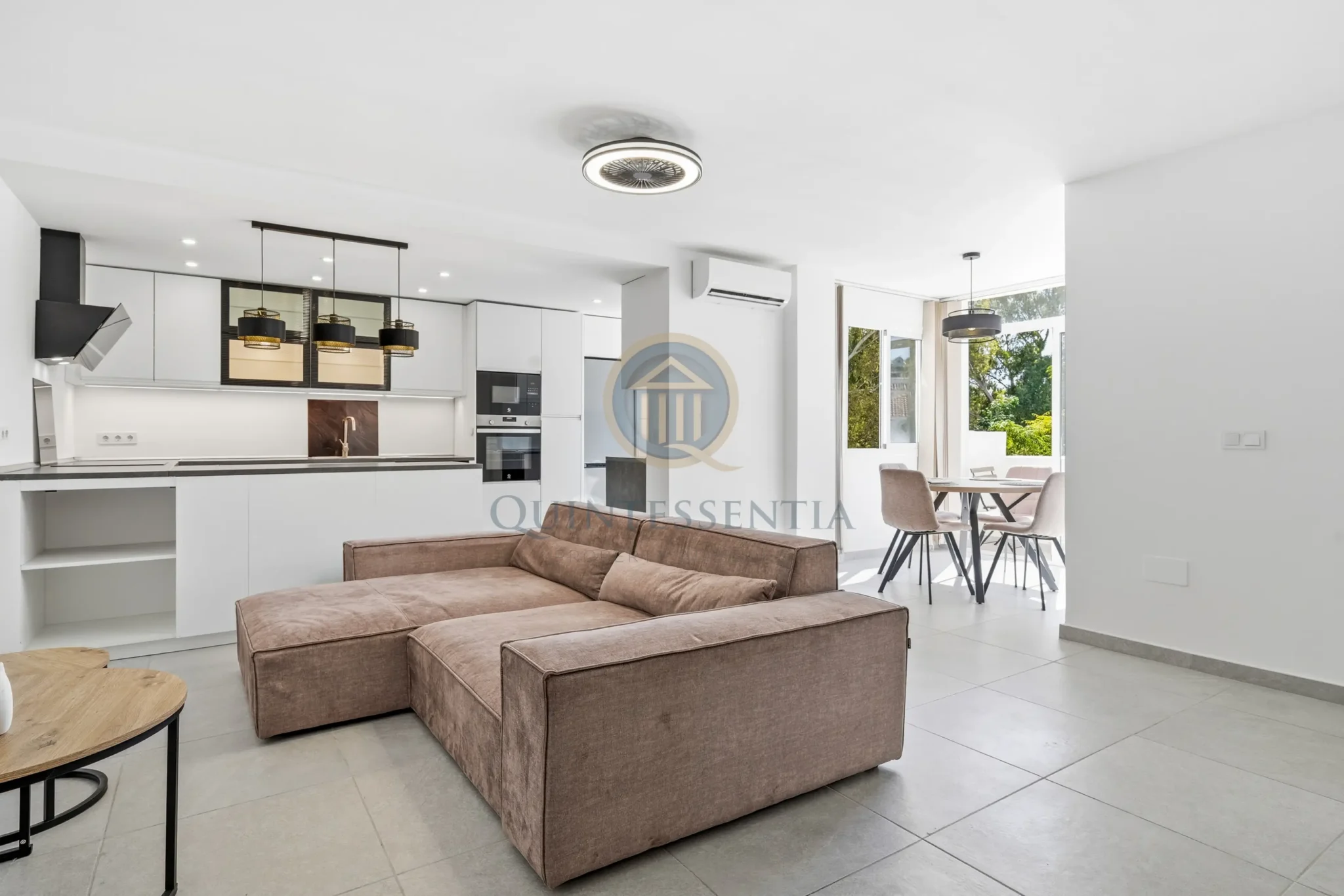 Elviria Double Pentahouse logo-30