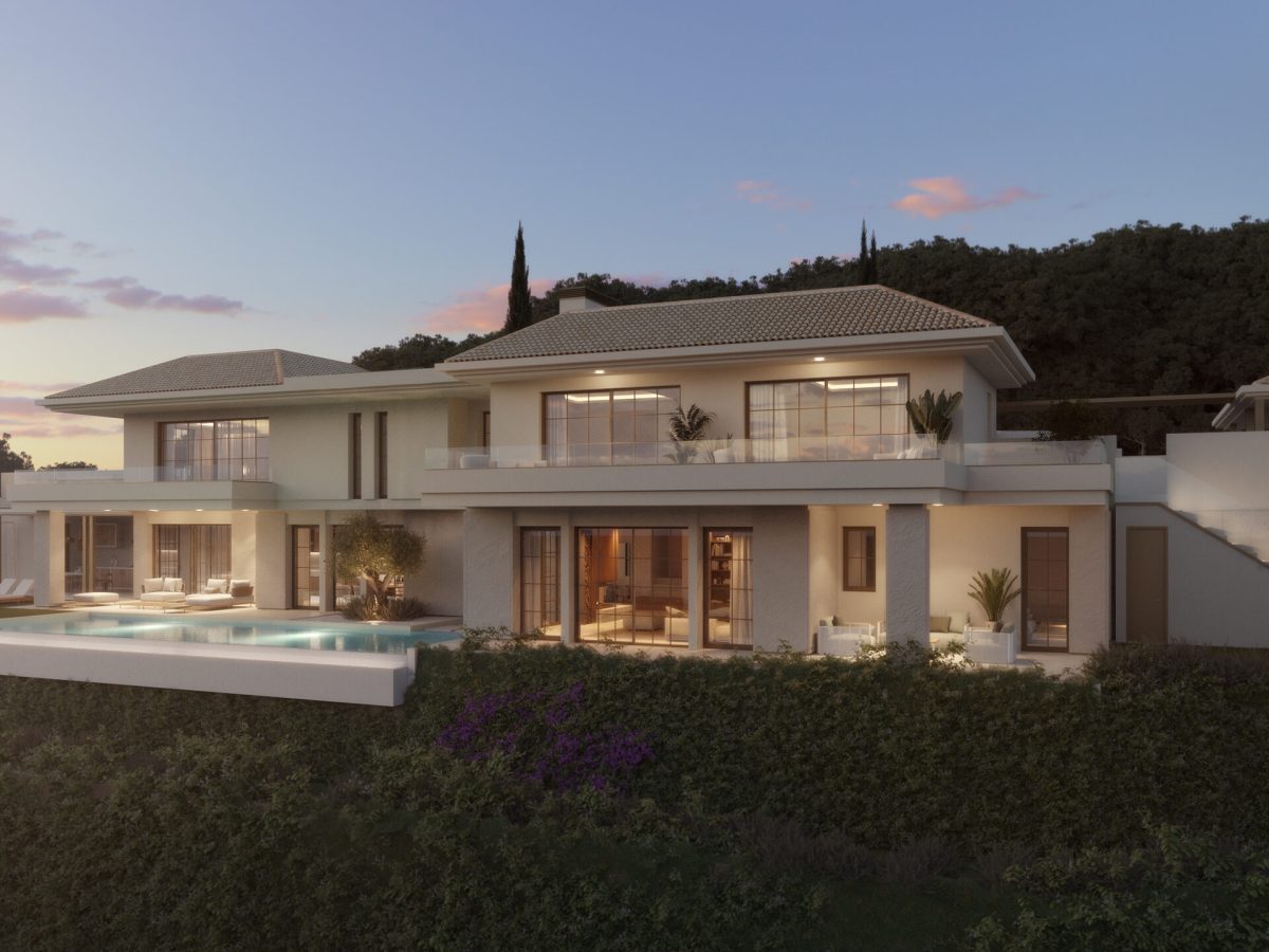 Modern luxury villa with infinity pool at dusk in El Quejigal, Marbella Club Golf Resort Benahavís.