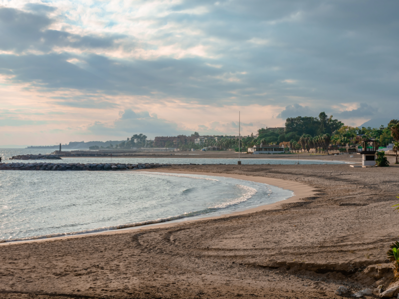 Sunrise view of the coastline near Nueva Andalucía, Marbella – beachfront real estate investment area in Costa del Sol – Quintessentia Property Advisors